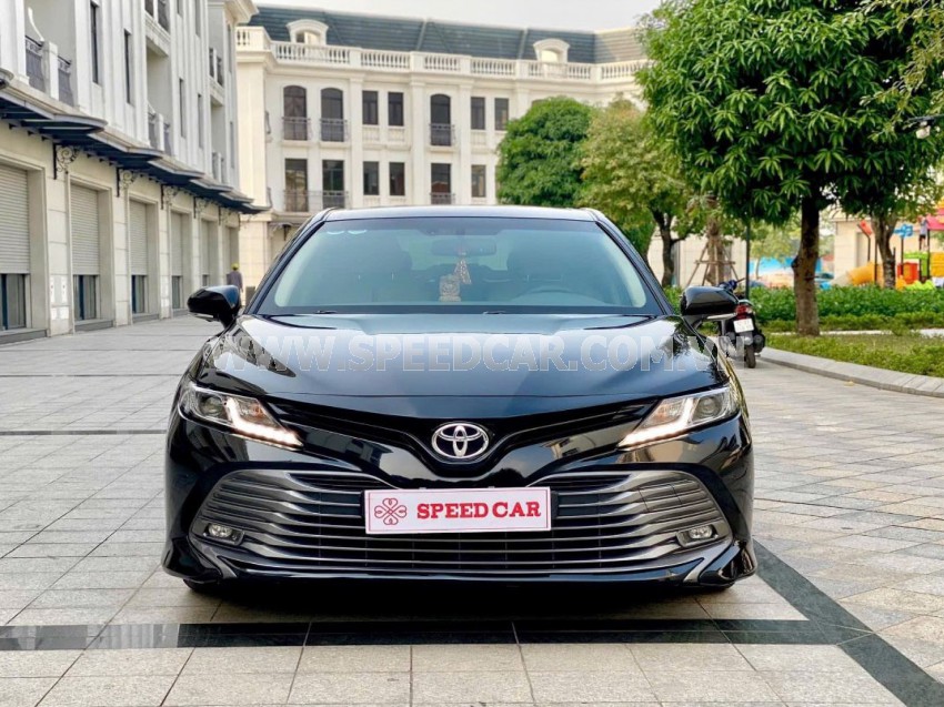 Toyota Camry 2.0G