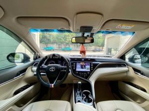 Xe Toyota Camry 2.0G 2019