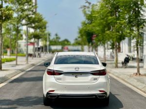 Xe Mazda 6 Premium 2.0 AT 2021