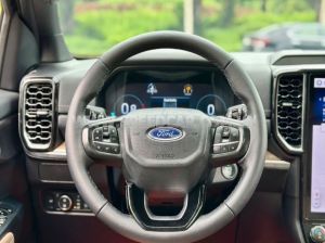 Xe Ford Everest Titanium Plus 2.0L 4x4 AT 2023