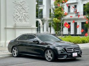 Xe Mercedes Benz E300 AMG 2017