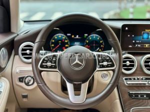 Xe Mercedes Benz GLC 200 4Matic 2020